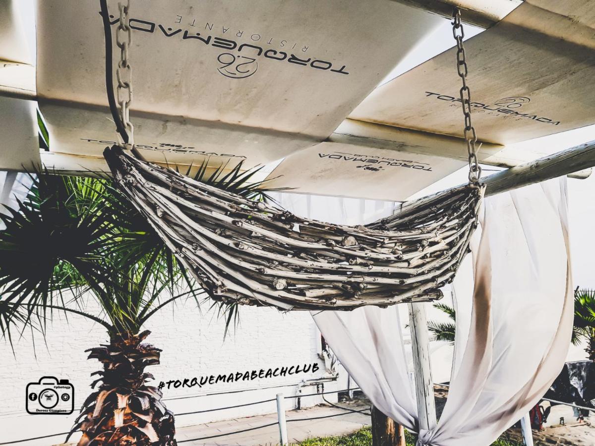 Torquemada Beach Club Маргерита-ди-Савойя Экстерьер фото